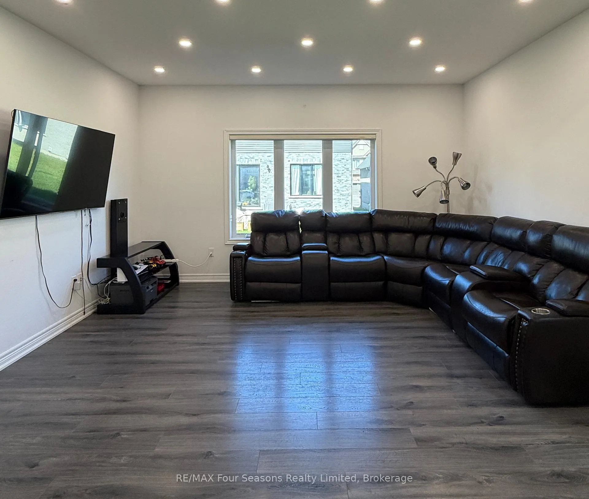 Photo 7 of 72 McLean Avenue, Collingwood — HOMEH