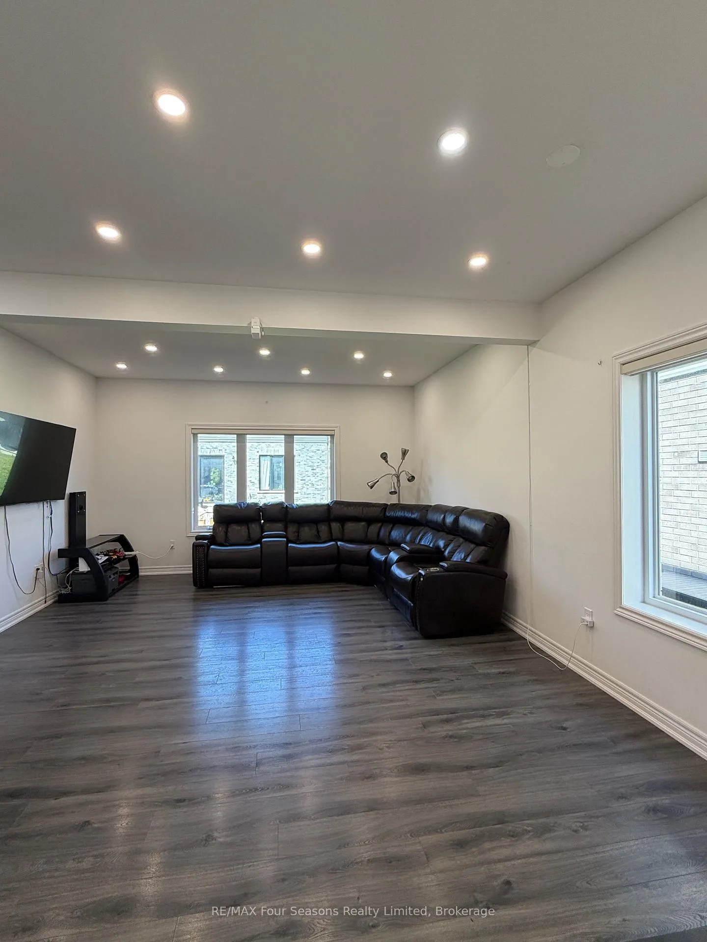 Photo 8 of 72 McLean Avenue, Collingwood — HOMEH