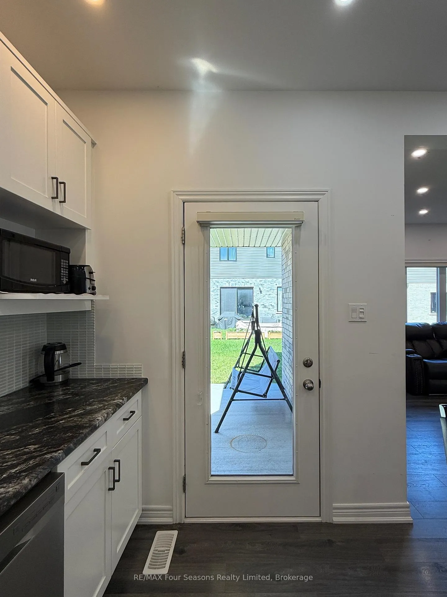 Photo 13 of 72 McLean Avenue, Collingwood — HOMEH