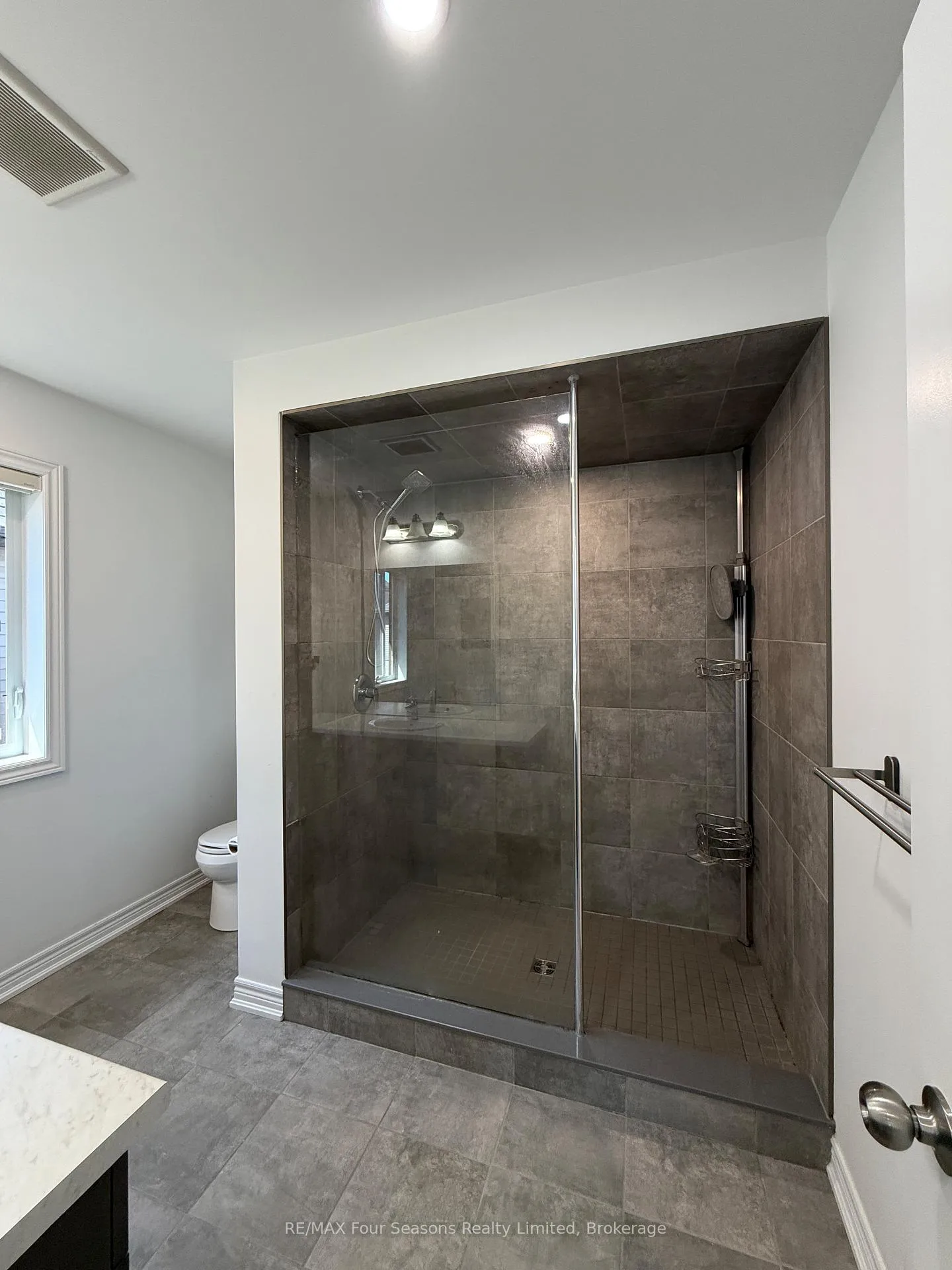 Photo 17 of 72 McLean Avenue, Collingwood — HOMEH