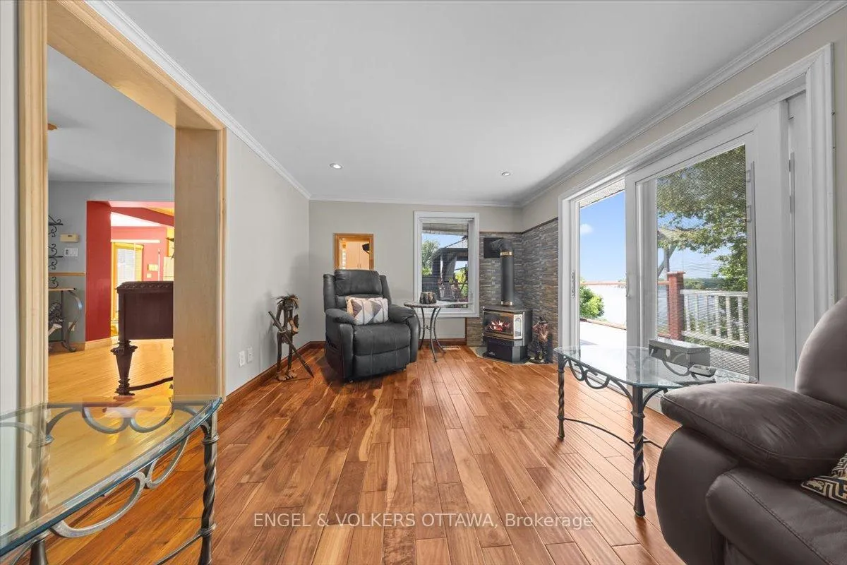 Photo 18 of 2481 Manse Road, Ottawa, Cumberland Village — HOMEH