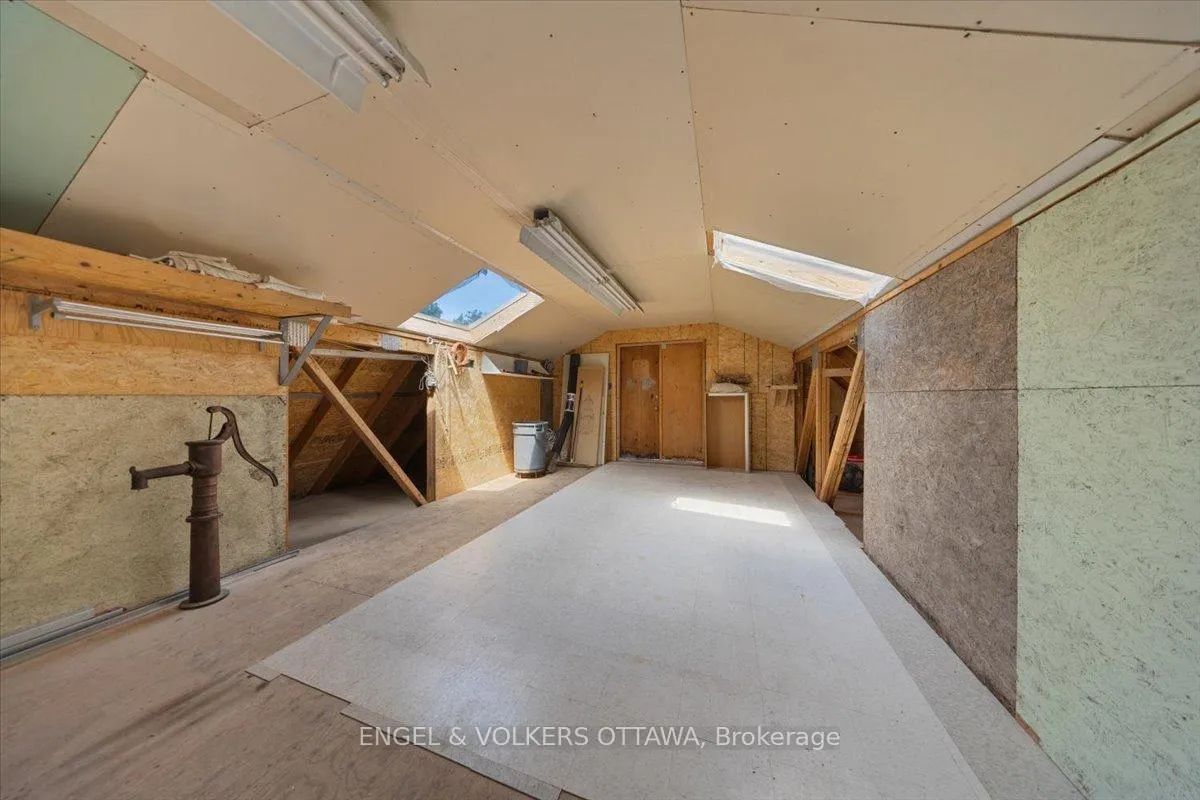 Photo 41 of 2481 Manse Road, Ottawa, Cumberland Village — HOMEH
