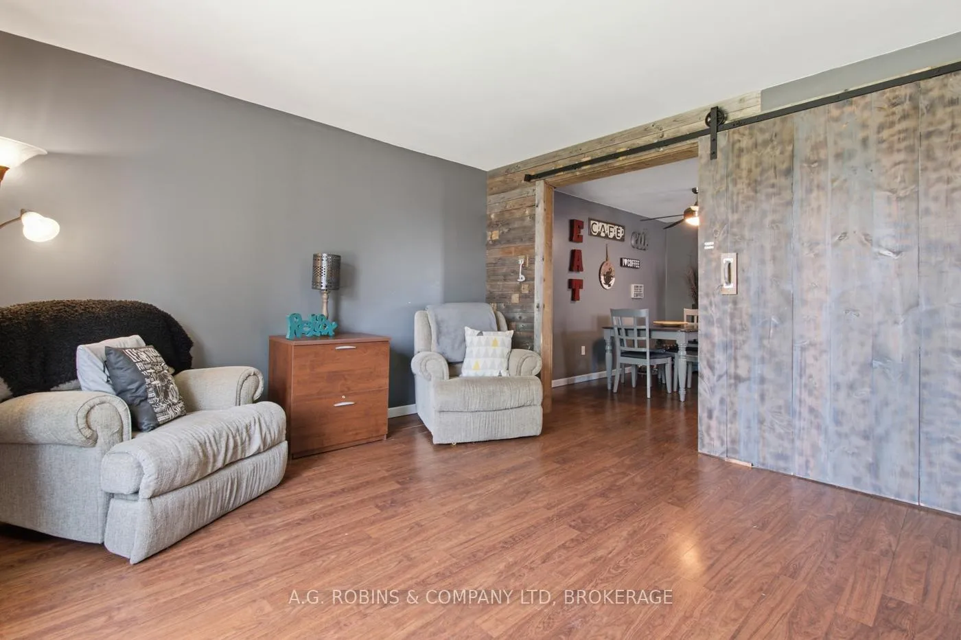 Photo 9 of 10 Chantal Court, Welland, Lincoln/Crowland — HOMEH
