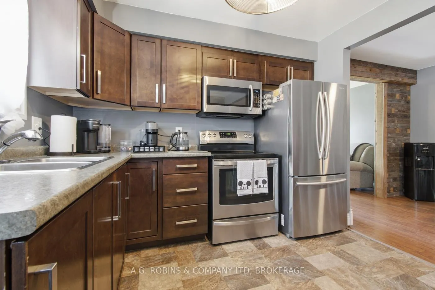 Photo 18 of 10 Chantal Court, Welland, Lincoln/Crowland — HOMEH