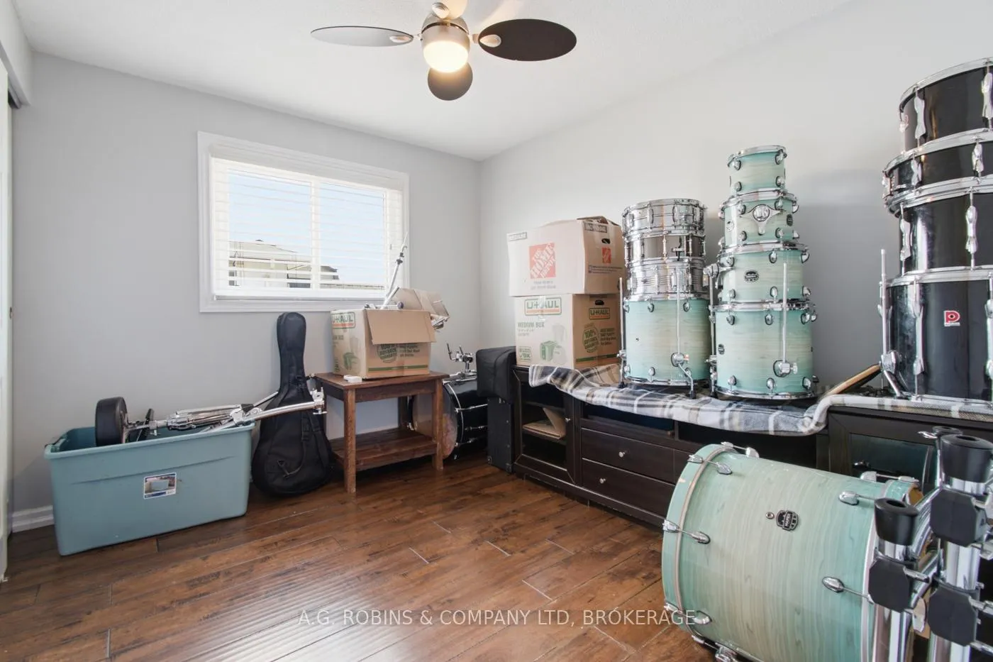 Photo 22 of 10 Chantal Court, Welland, Lincoln/Crowland — HOMEH