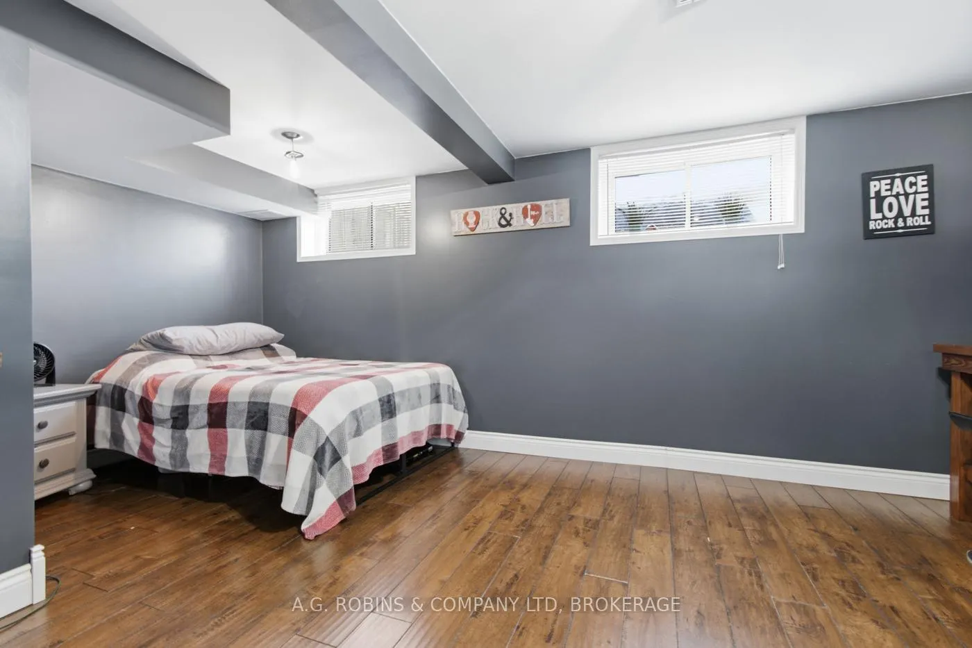 Photo 27 of 10 Chantal Court, Welland, Lincoln/Crowland — HOMEH