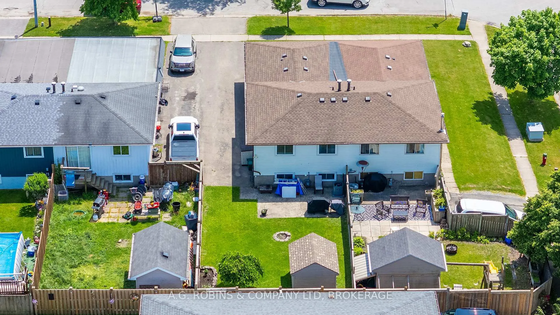 Photo 43 of 10 Chantal Court, Welland, Lincoln/Crowland — HOMEH