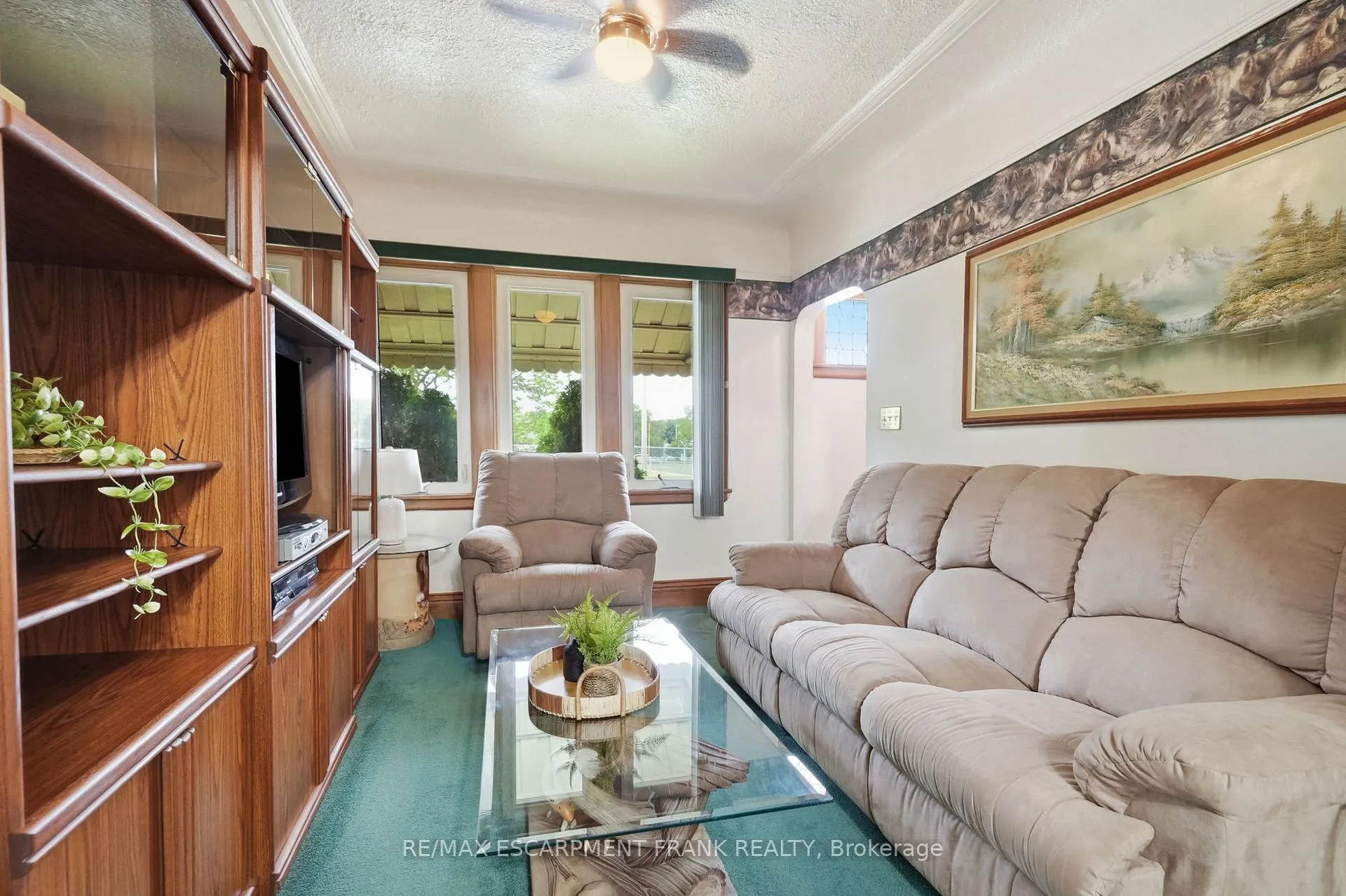 Photo 8 of 67 Paradise Road S, Hamilton, Westdale — HOMEH