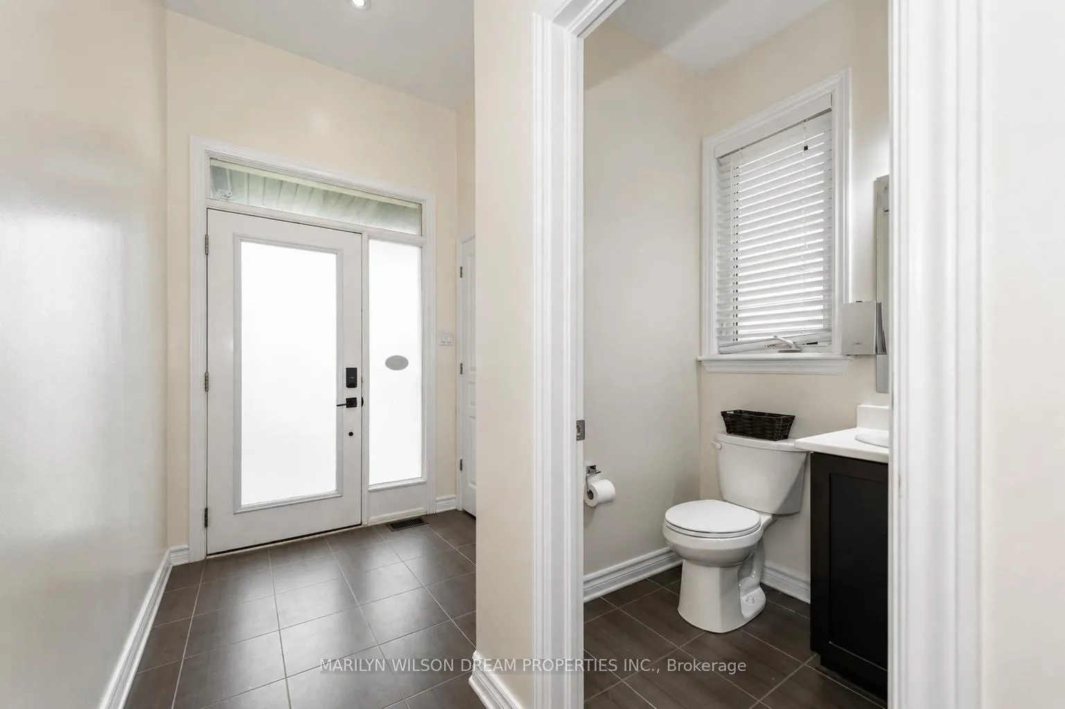 Photo 4 of 139 Popplewell Crescent, Ottawa, Barrhaven - Cedargrove/Fraserdale — HOMEH