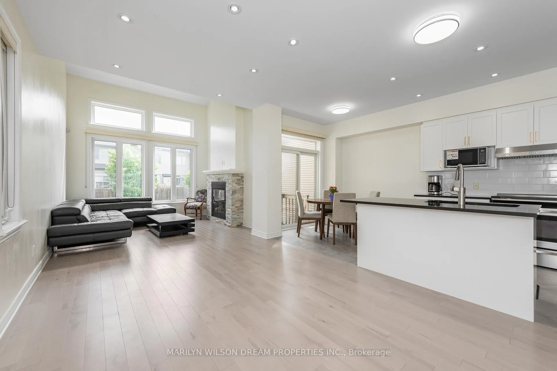 Photo 12 of 139 Popplewell Crescent, Ottawa, Barrhaven - Cedargrove/Fraserdale — HOMEH