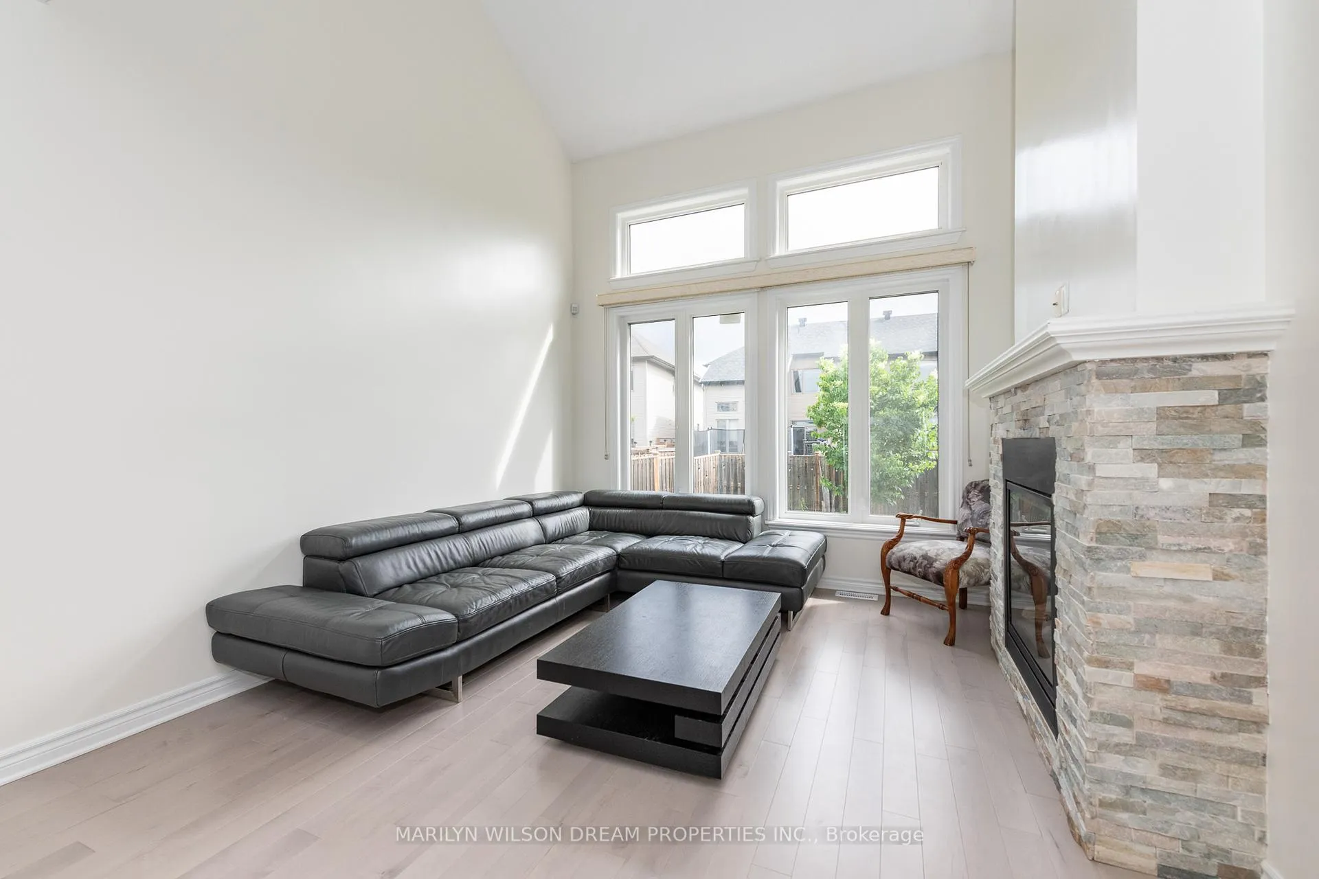 Photo 15 of 139 Popplewell Crescent, Ottawa, Barrhaven - Cedargrove/Fraserdale — HOMEH