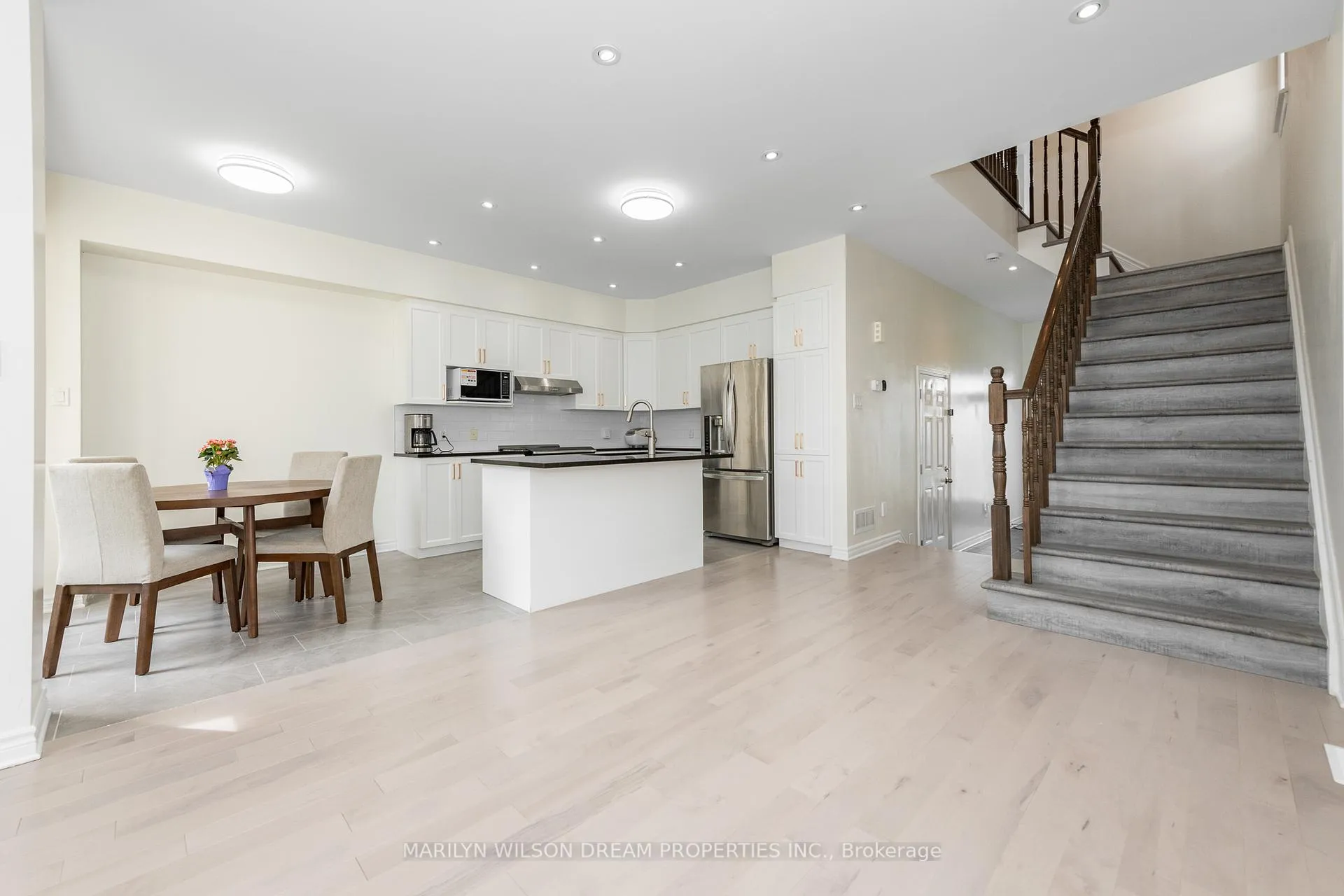 Photo 17 of 139 Popplewell Crescent, Ottawa, Barrhaven - Cedargrove/Fraserdale — HOMEH
