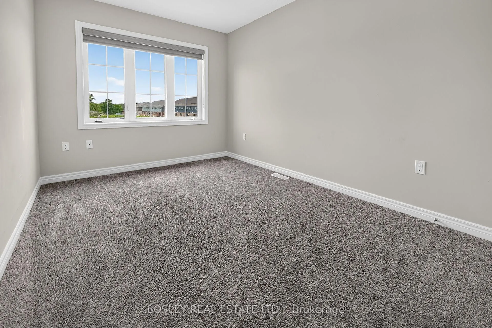 Photo 23 of 10 Zoe Lane, Hamilton, Binbrook — HOMEH