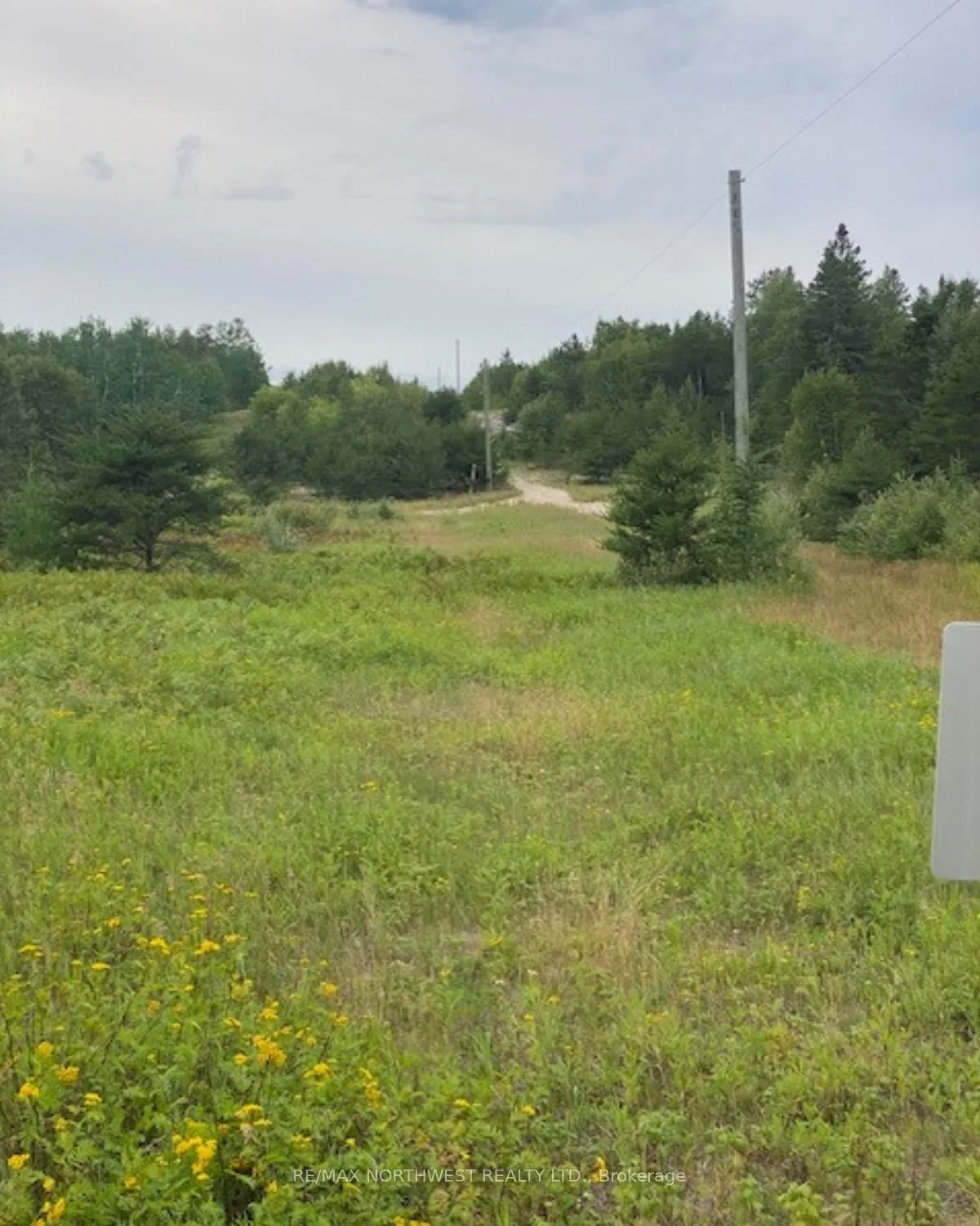 Photo 14 of Gaye Street, Kenora, Airport Road North — HOMEH
