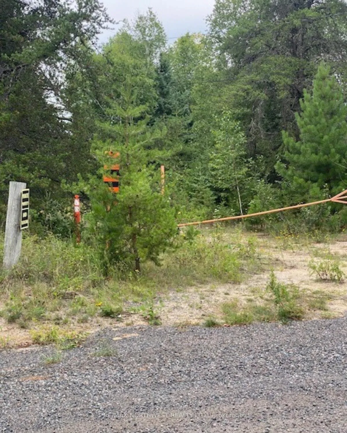 Photo 17 of Gaye Street, Kenora, Airport Road North — HOMEH
