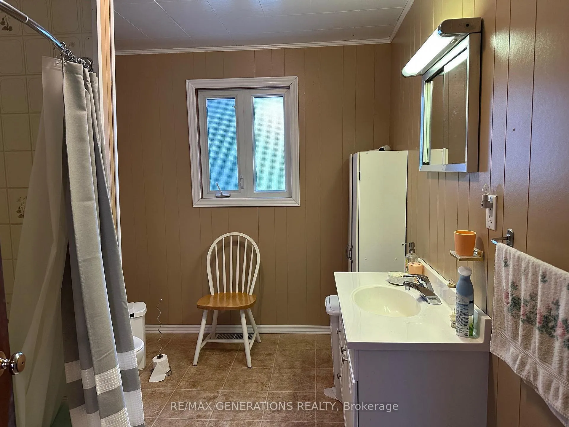 Photo 24 of 105 Columbia Street, Schreiber — HOMEH