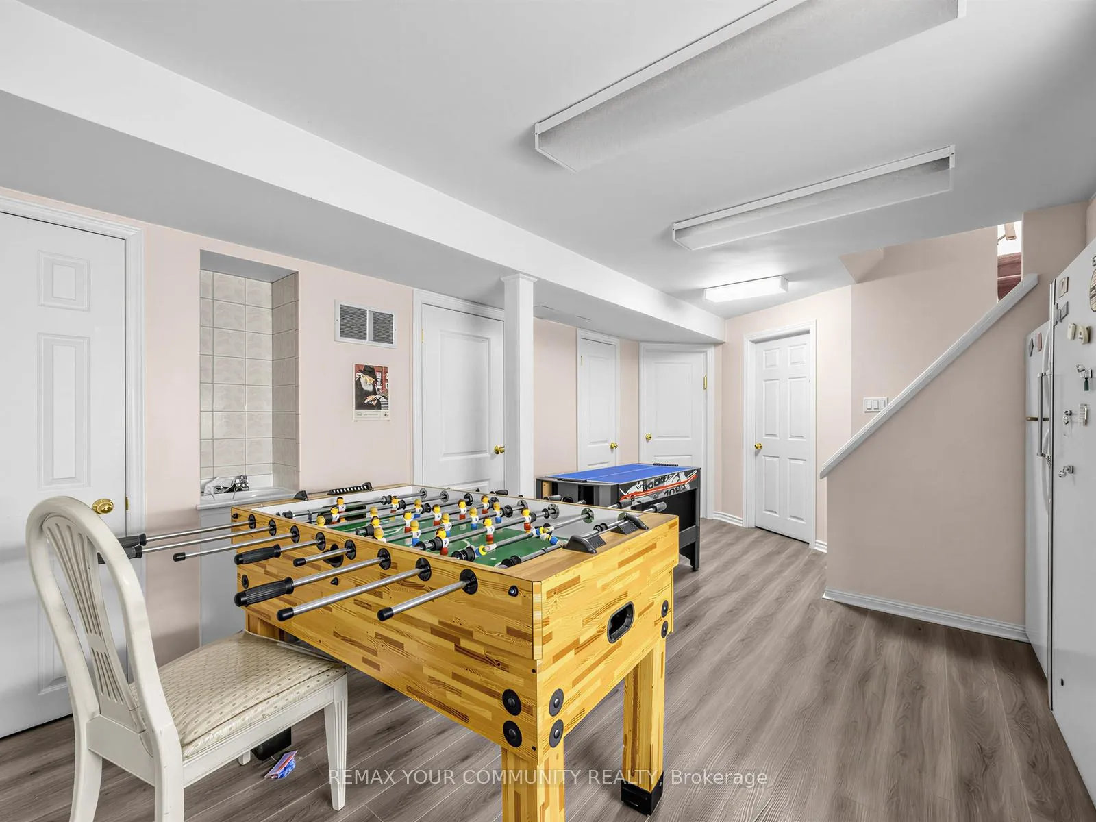 Photo 28 of 183 Lisa Crescent, Vaughan, Crestwood-Springfarm-Yorkhill — HOMEH