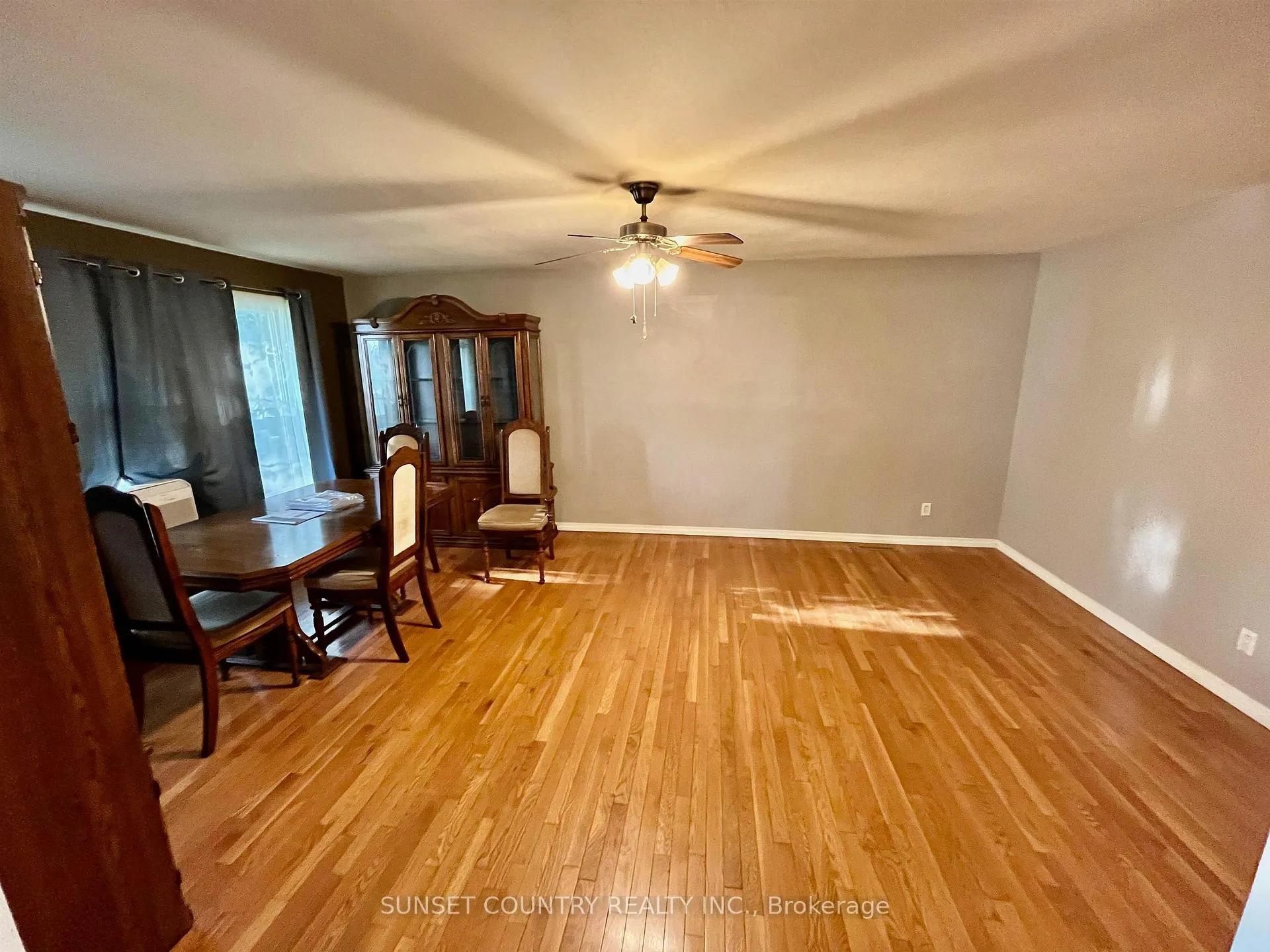 Photo 9 of 206 McMillan Crescent, Dryden, Barclay — HOMEH