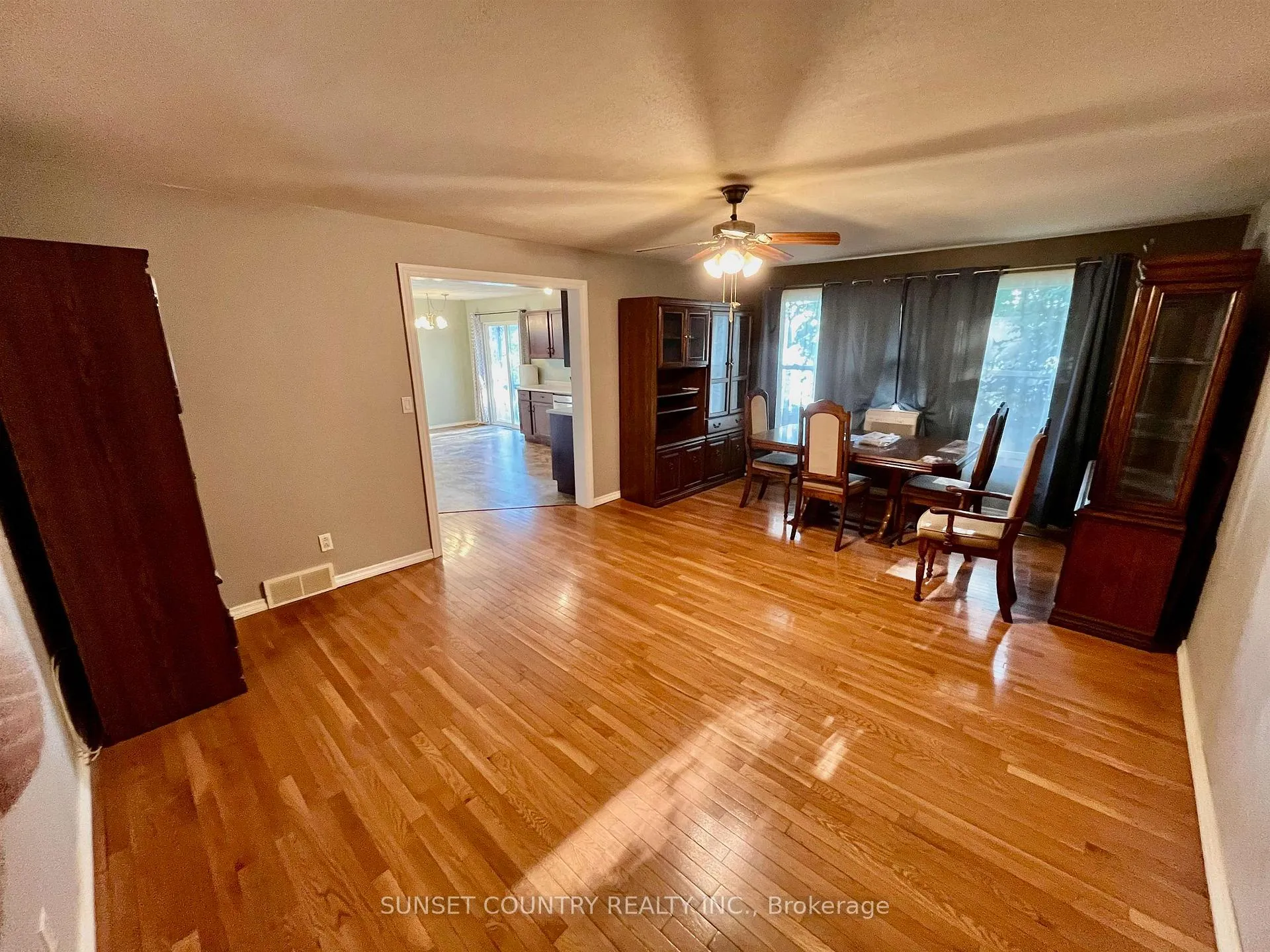 Photo 11 of 206 McMillan Crescent, Dryden, Barclay — HOMEH