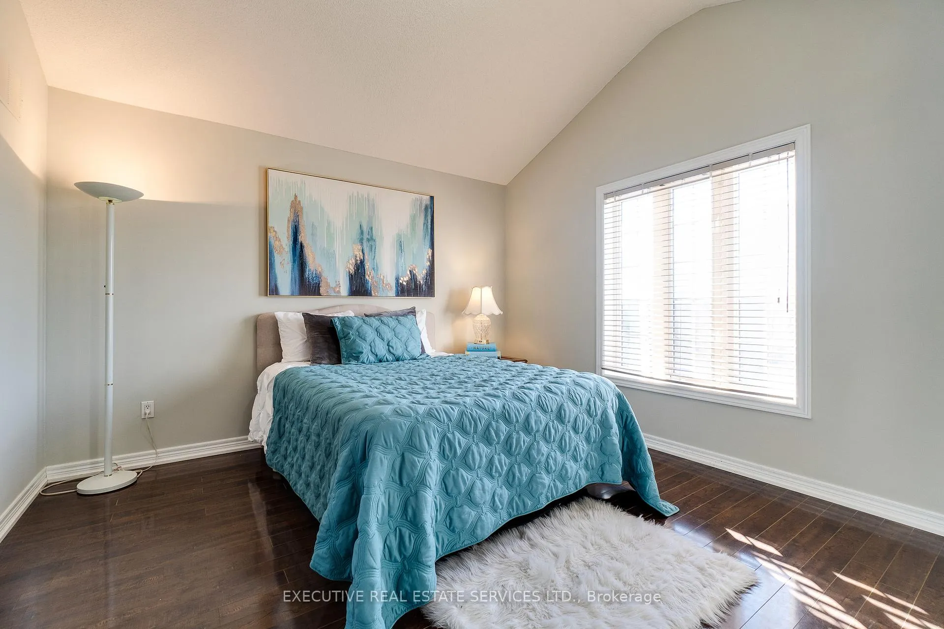 Photo 27 of 44 Moldovan Drive, Brampton, Sandringham-Wellington — HOMEH