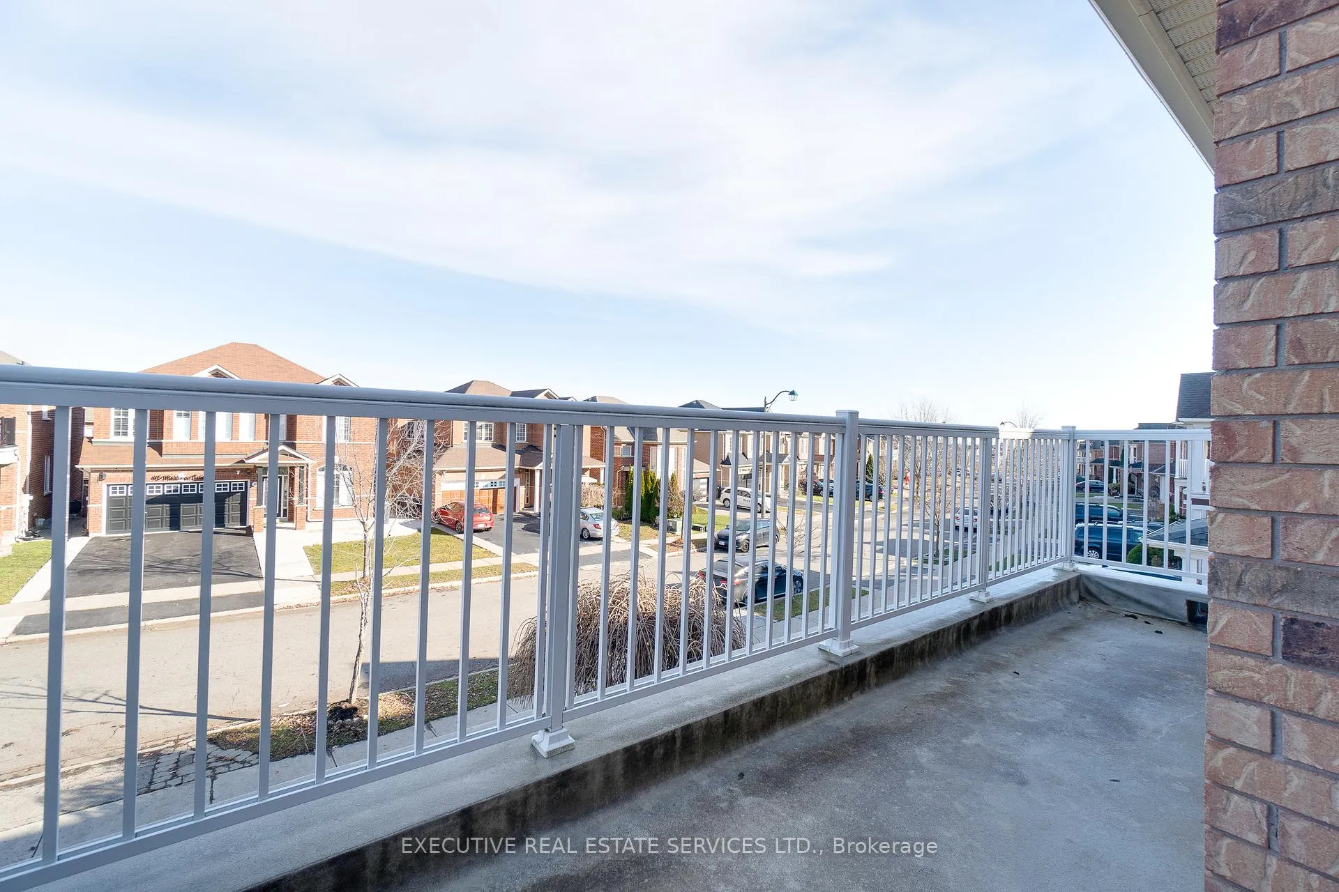 Photo 37 of 44 Moldovan Drive, Brampton, Sandringham-Wellington — HOMEH