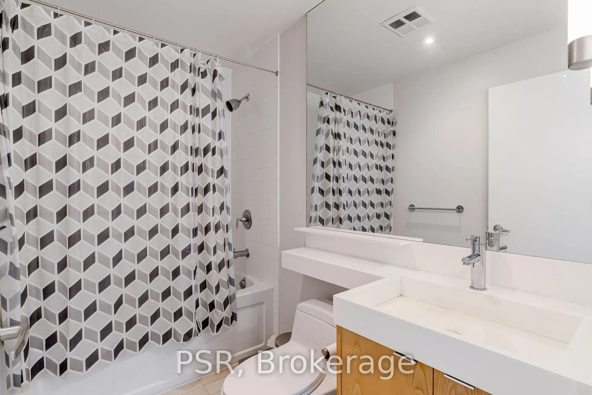Photo 20 of Unit 5108, 25 Telegram Mews, Toronto, Waterfront Communities — HOMEH