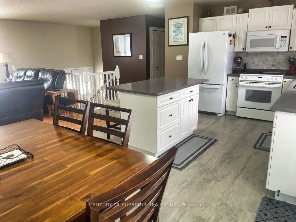 Photo 13 of 422 Birch Crescent, Greenstone — HOMEH