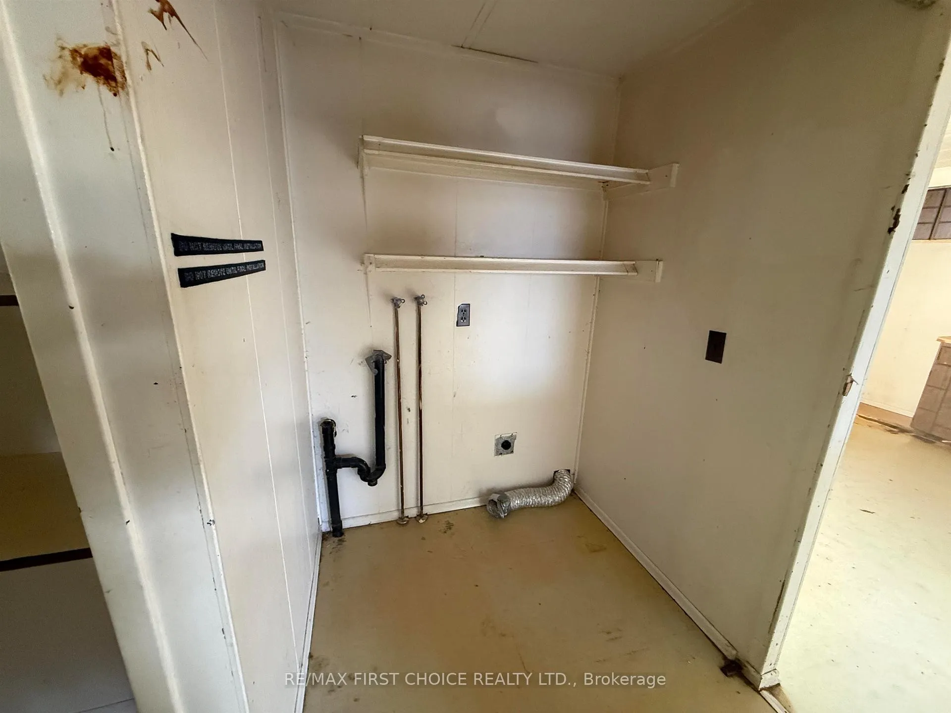 Photo 4 of 228 Davies Street, Ignace — HOMEH