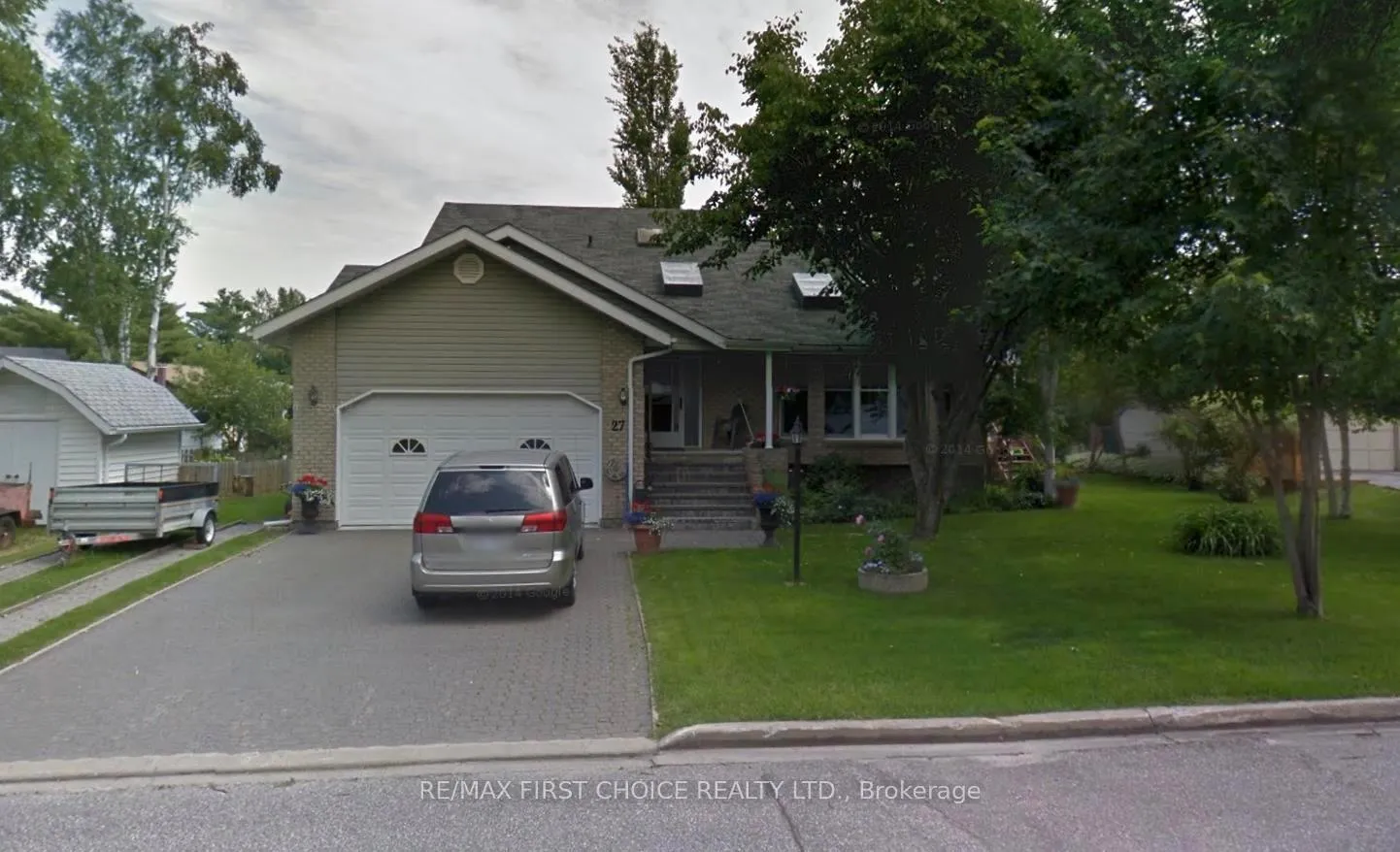 Photo 1 of 27 Dingwall Parkway, Dryden, Milestone — HOMEH