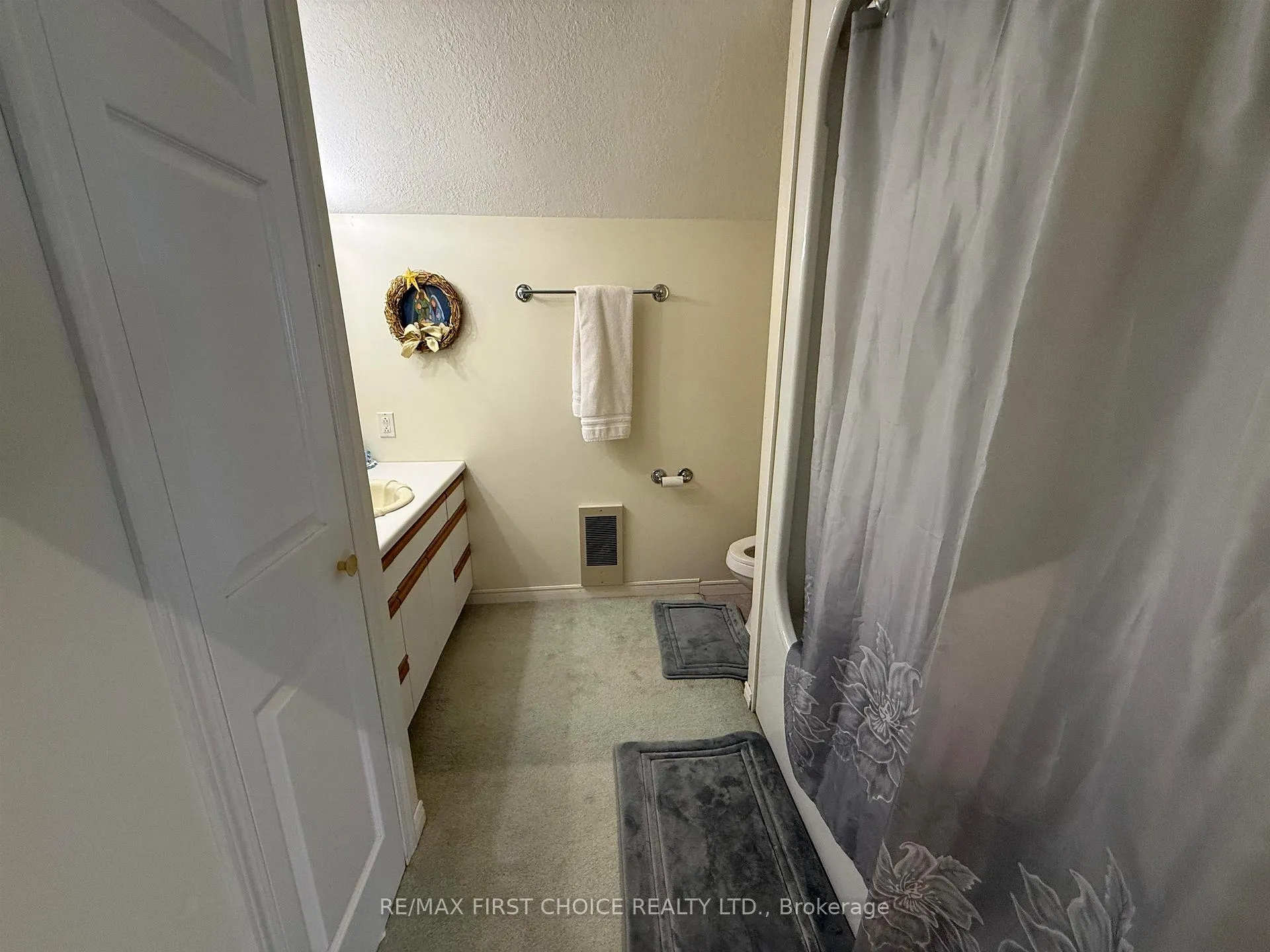 Photo 14 of 27 Dingwall Parkway, Dryden, Milestone — HOMEH