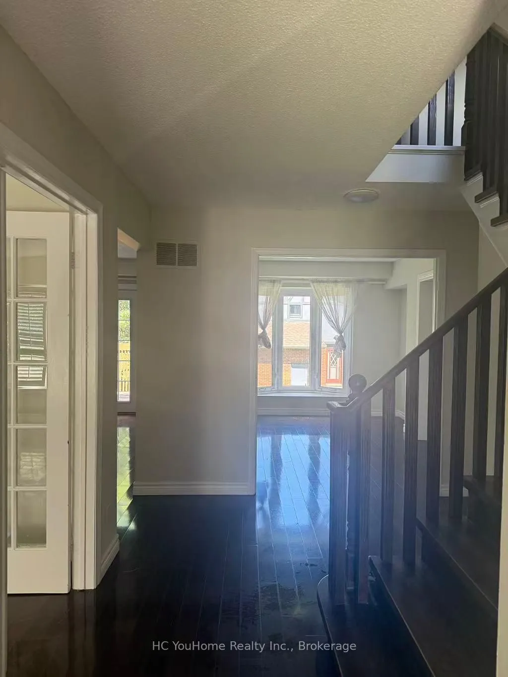 Photo 5 of 43 Breckonwood Crescent, Markham, Aileen-Willowbrook — HOMEH
