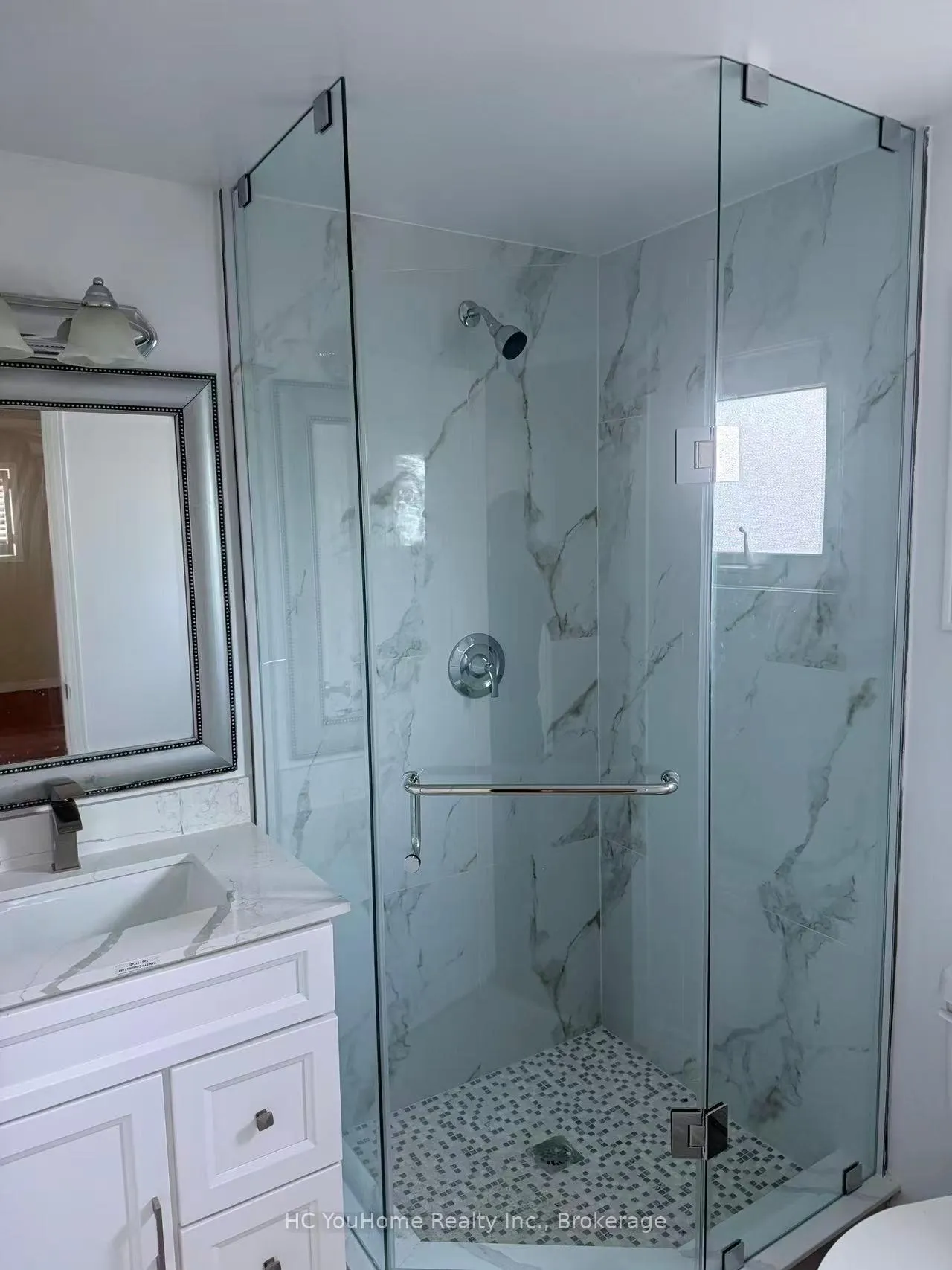 Photo 7 of 43 Breckonwood Crescent, Markham, Aileen-Willowbrook — HOMEH