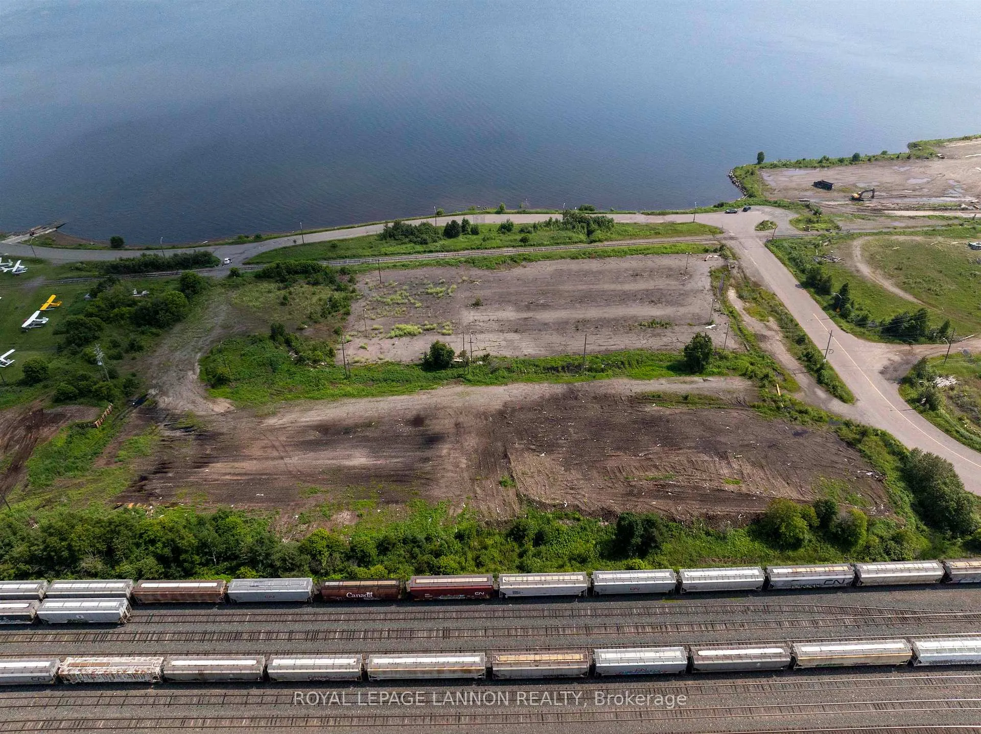 Photo 5 of Unit #6 & 7, Marina Park Drive, Thunder Bay, Lakefront — HOMEH