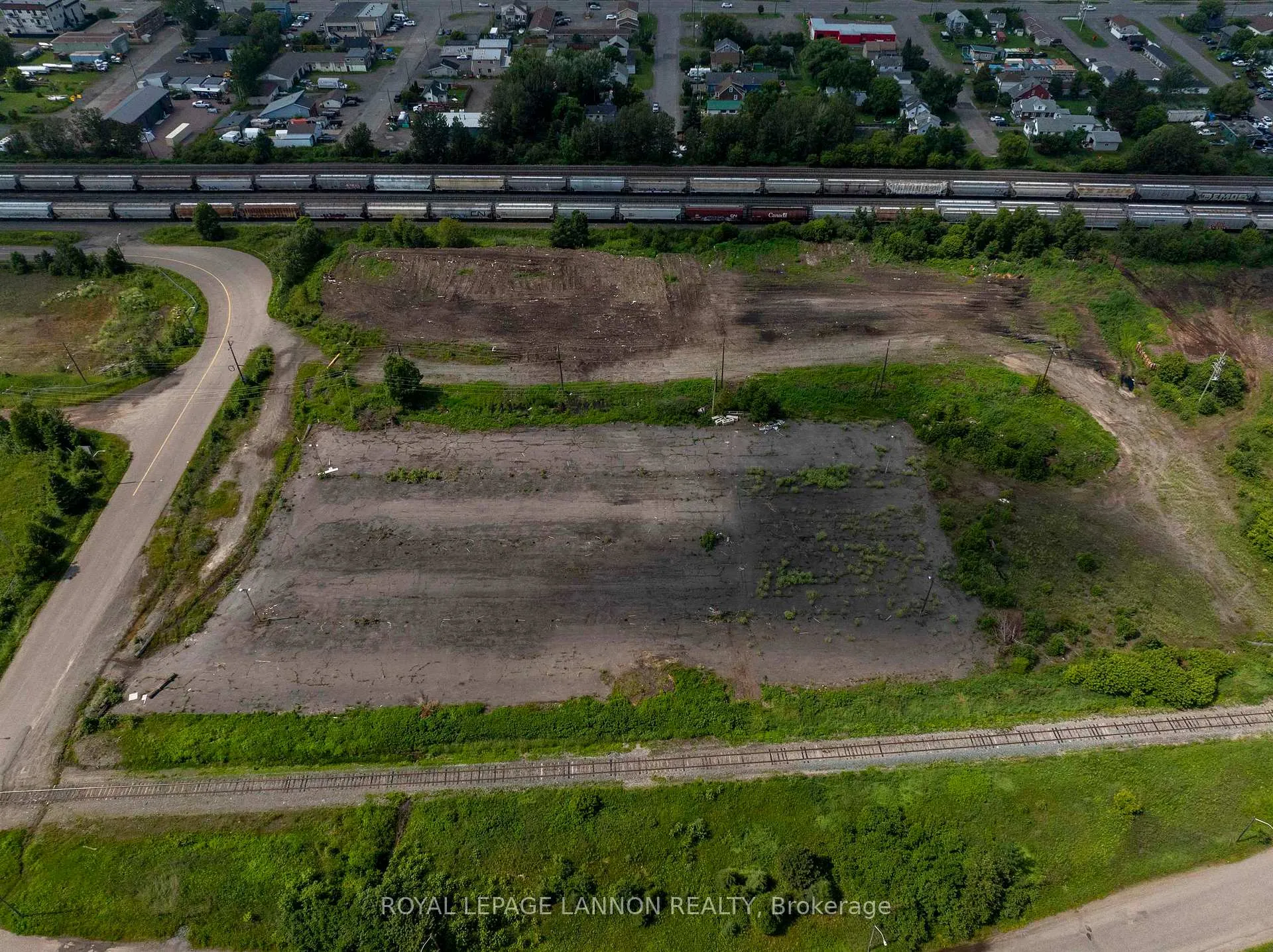 Photo 8 of Unit #6 & 7, Marina Park Drive, Thunder Bay, Lakefront — HOMEH