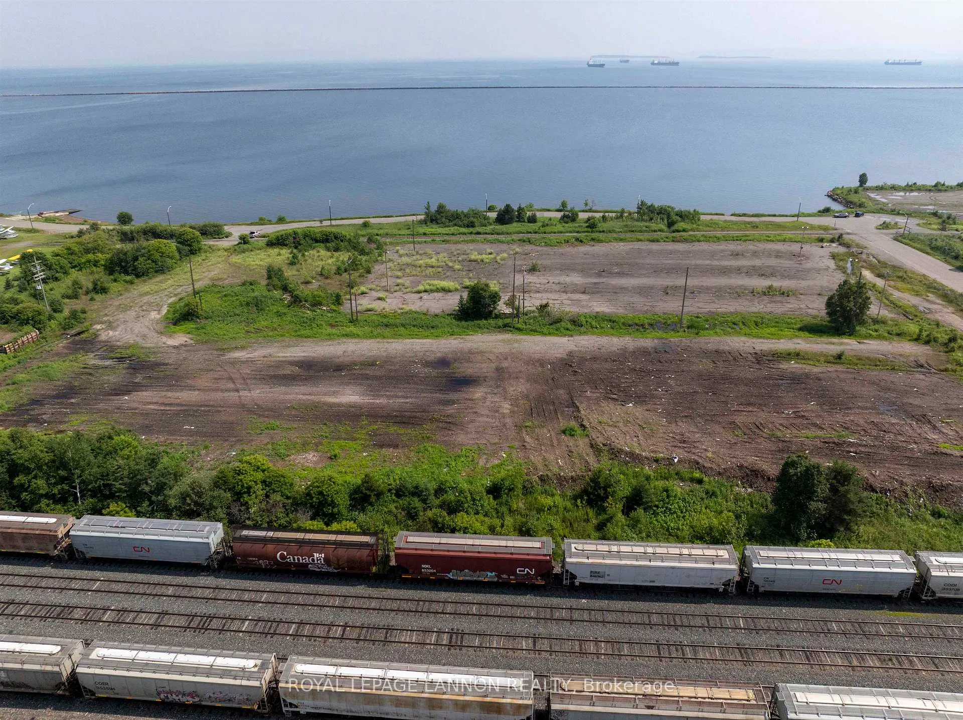 Photo 10 of Unit #6 & 7, Marina Park Drive, Thunder Bay, Lakefront — HOMEH