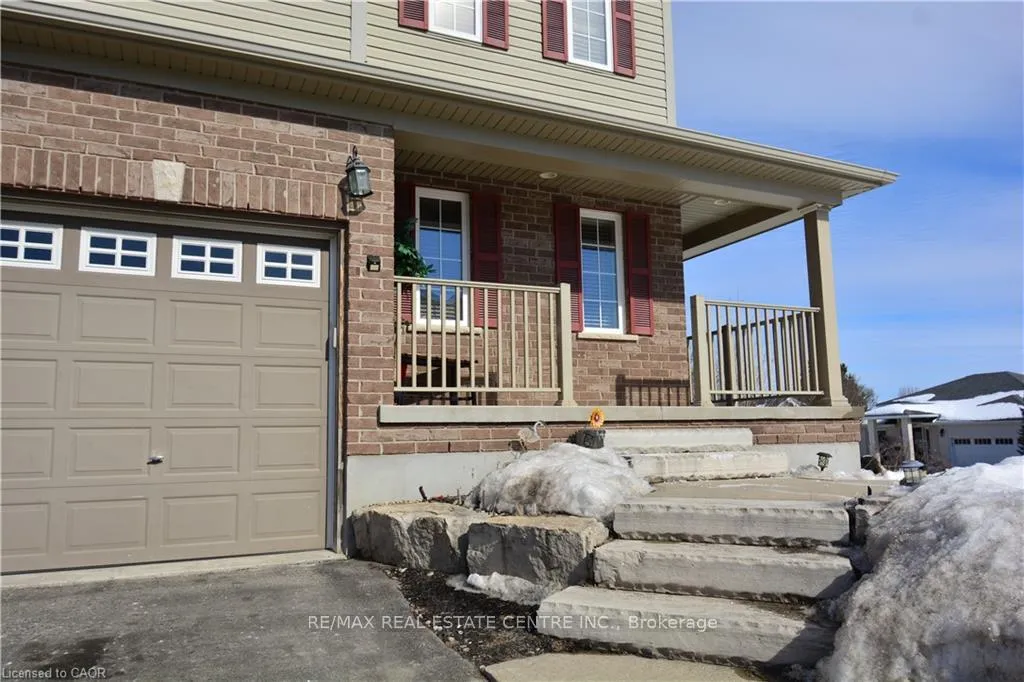 Photo 4 of 240 Bismark Drive, Cambridge, Blair Road — HOMEH