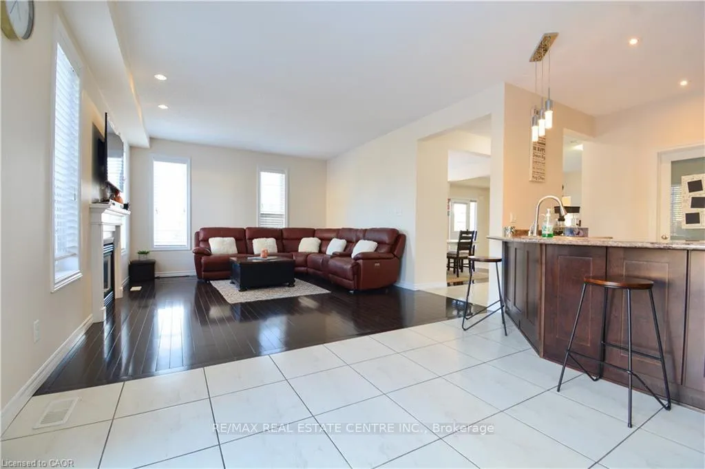 Photo 17 of 240 Bismark Drive, Cambridge, Blair Road — HOMEH