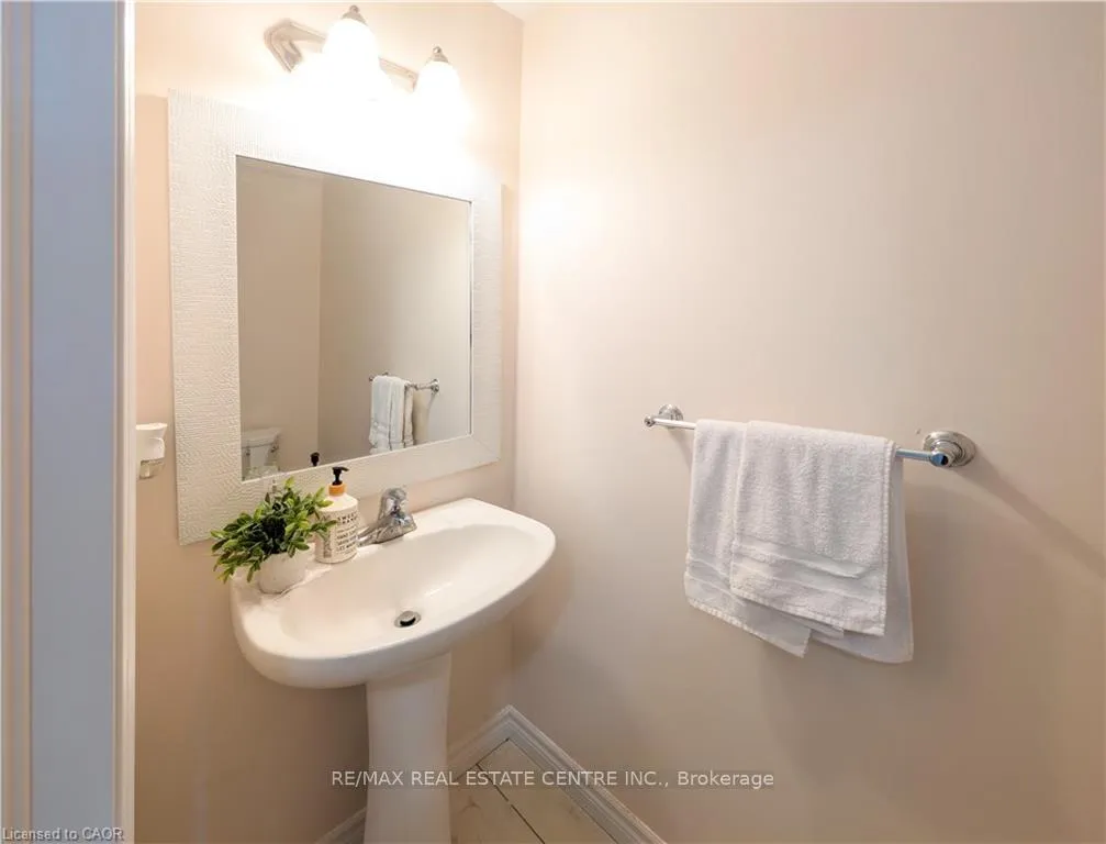 Photo 21 of 240 Bismark Drive, Cambridge, Blair Road — HOMEH