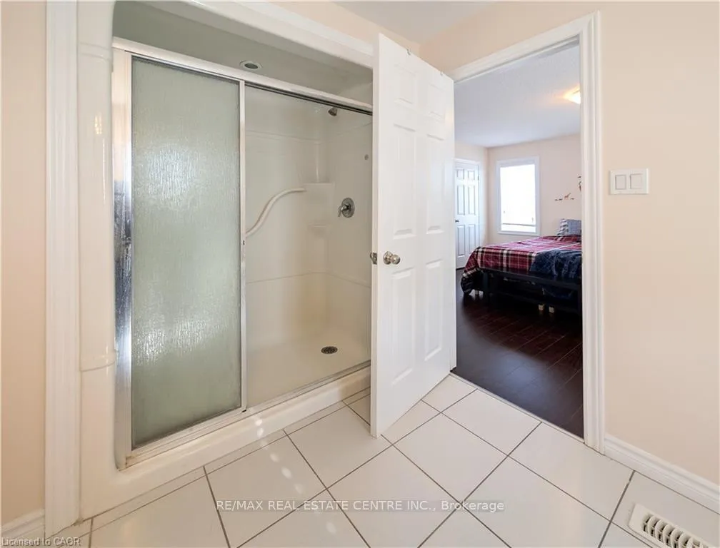 Photo 38 of 240 Bismark Drive, Cambridge, Blair Road — HOMEH