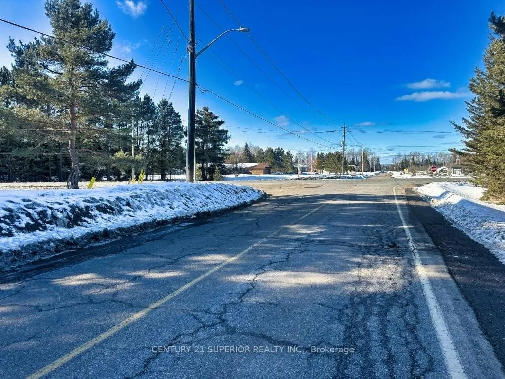 Photo 8 of 2085 15th Side Road, Thunder Bay, Mountain Road — HOMEH