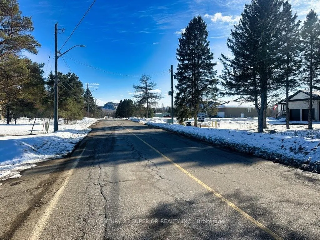 Photo 10 of 2085 15th Side Road, Thunder Bay, Mountain Road — HOMEH