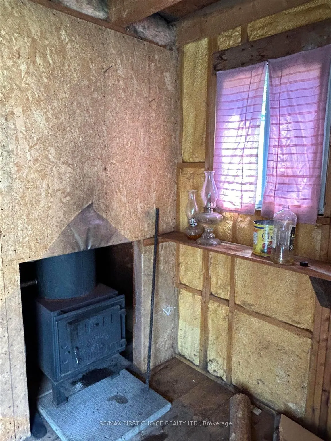 Photo 9 of 1 Bear Camp, Machin — HOMEH