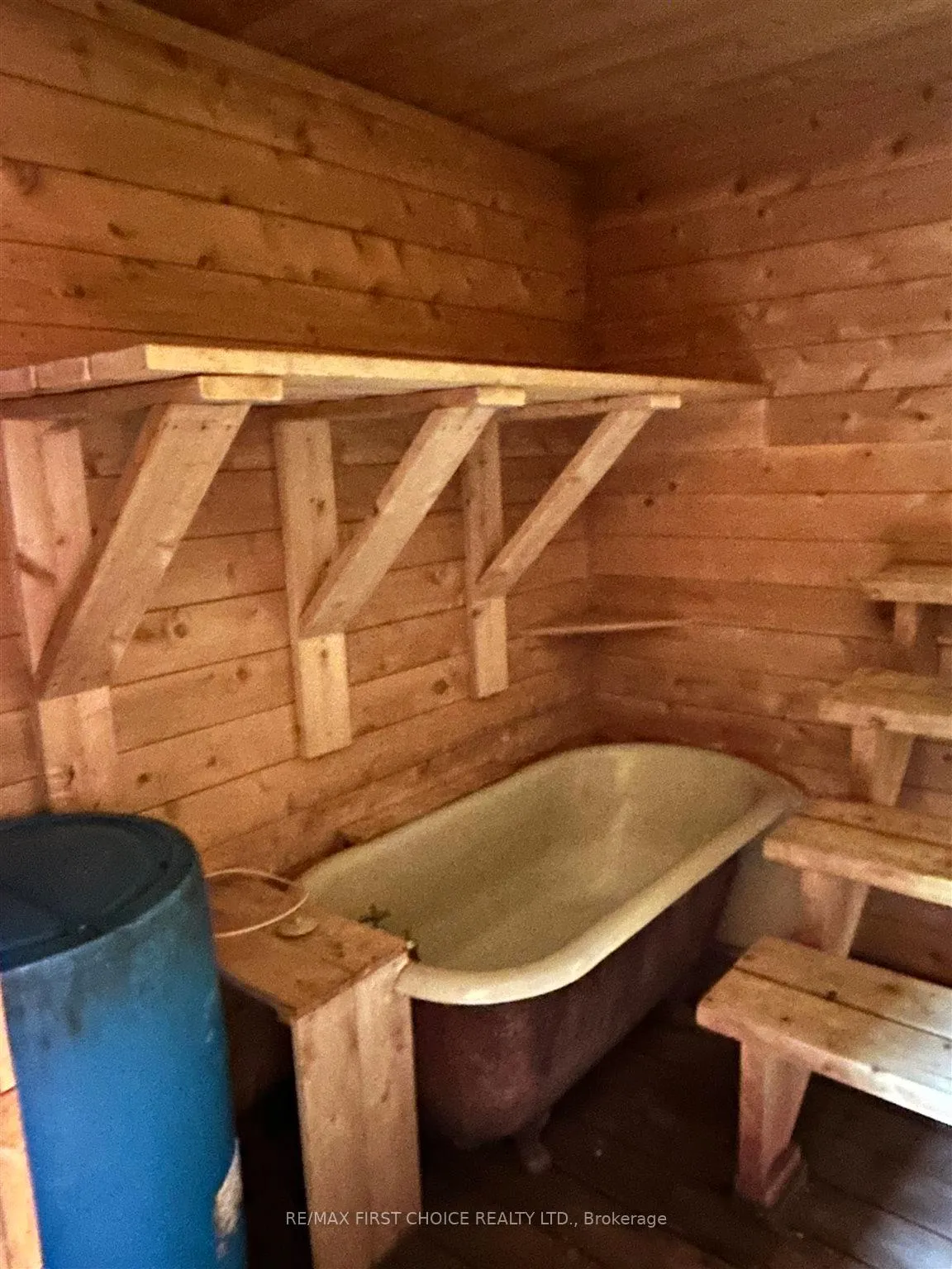 Photo 10 of 1 Bear Camp, Machin — HOMEH