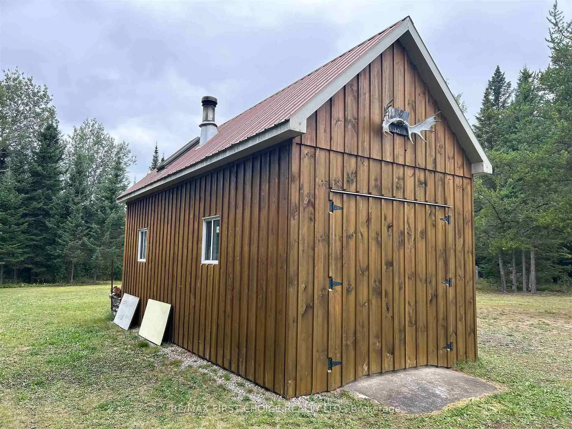 Photo 11 of 1 Bear Camp, Machin — HOMEH