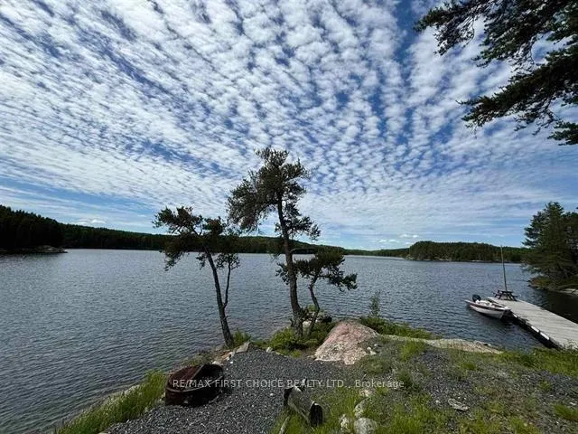 Photo 4 of 1 Viking Island, Kenora Remote Area, East Of Kenora — HOMEH