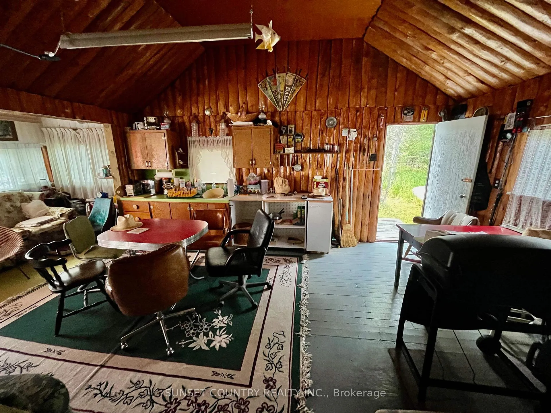 Photo 6 of 14101 HWy 17 E, Dryden, Thunder Lake — HOMEH
