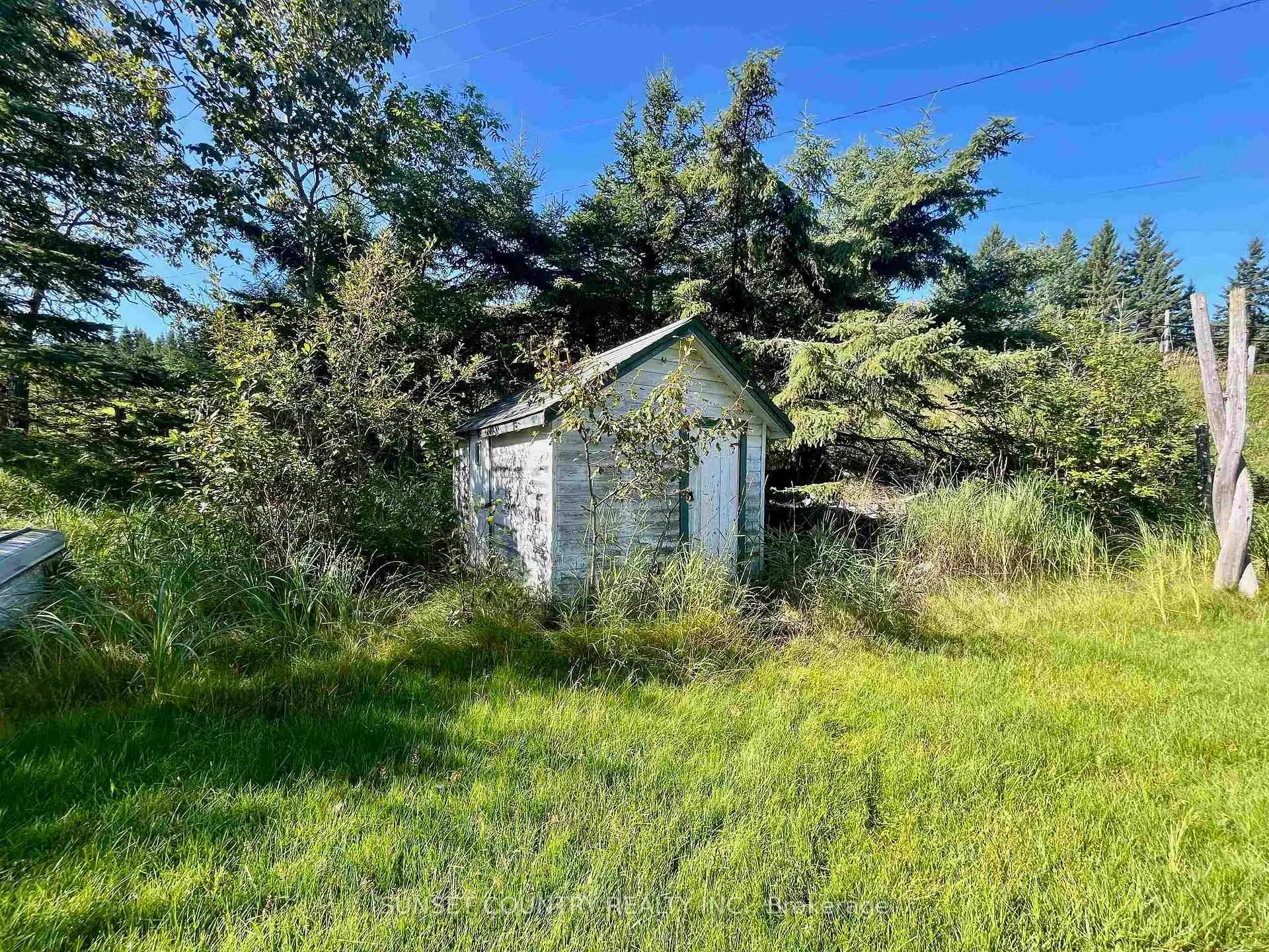 Photo 23 of 14101 HWy 17 E, Dryden, Thunder Lake — HOMEH