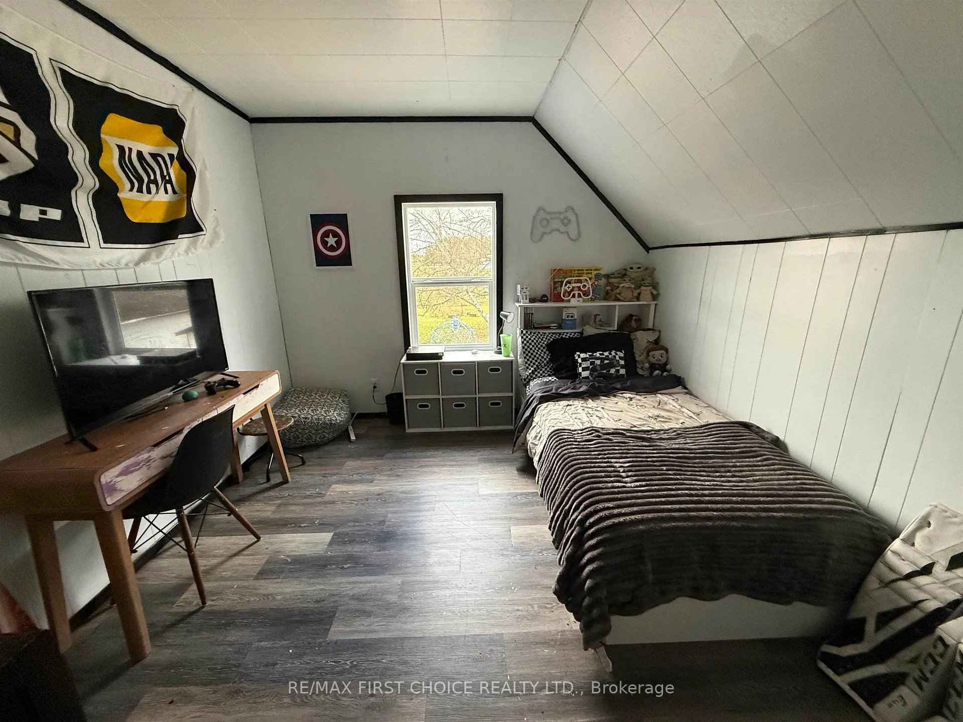 Photo 13 of 621 McGogy Road, Kenora Remote Area, Oxdrift — HOMEH