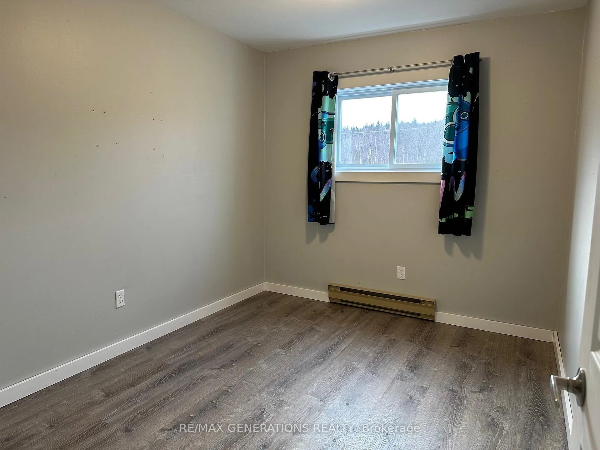 Photo 24 of 113 Centennial Drive, Schreiber — HOMEH