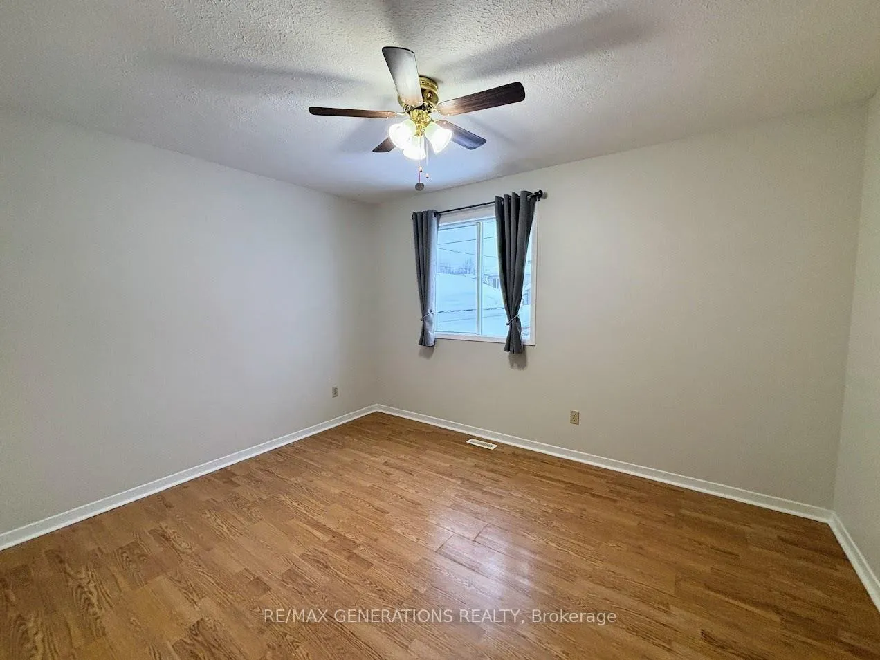 Photo 10 of 77 Matachewan Road, Manitouwadge — HOMEH